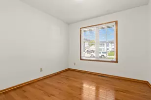 307 White Oak Dr, Poplar Grove, IL 61065 - Photo 11