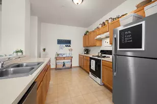88 Johnson Ct, North Aurora, IL 60542 - Photo 9