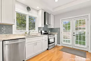 643 Sylviawood Ave, Park Ridge, IL 60068 - Photo 9
