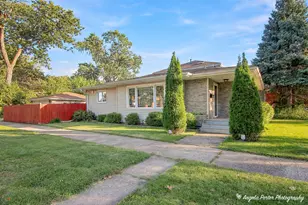 643 Sylviawood Ave, Park Ridge, IL 60068 - Photo 1