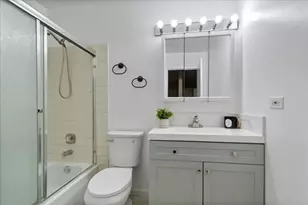 223 Augusta Dr, Vernon Hills, IL 60061 - Photo 13