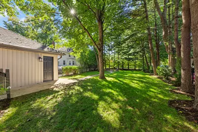 122 N Oakwood Avenue, West Chicago, IL 60185 - Photo 29