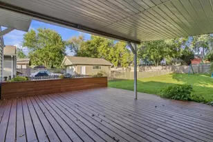 559 S Park Rd, Lombard, IL 60148 - Photo 27