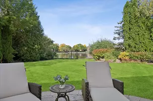 2342 Mohawk Ln, Glenview, IL 60026 - Photo 37