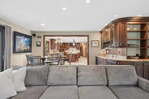 2342 Mohawk Ln, Glenview, IL 60026 - Photo 13
