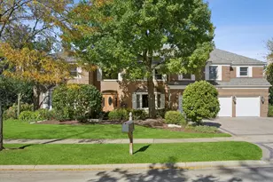 2342 Mohawk Ln, Glenview, IL 60026 - Photo 1