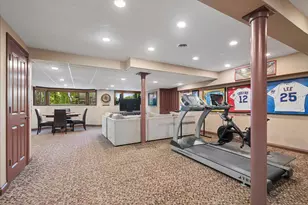 2342 Mohawk Ln, Glenview, IL 60026 - Photo 33