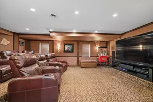 2342 Mohawk Ln, Glenview, IL 60026 - Photo 35