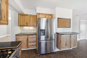 1050 Applewood Ln, Algonquin, IL 60102 - Photo 5