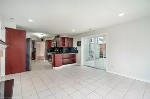 7261 N East Prairie Rd, Lincolnwood, IL 60712 - Photo 7