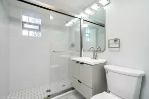 7261 N East Prairie Rd, Lincolnwood, IL 60712 - Photo 25
