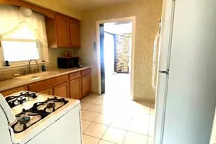 2428 S 17th Ave, Broadview, IL 60155 - Photo 5