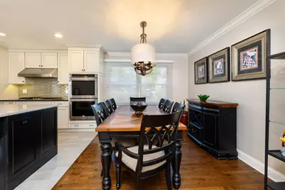 2612 N Waterman Avenue, Arlington Heights, IL 60004 - Photo 7