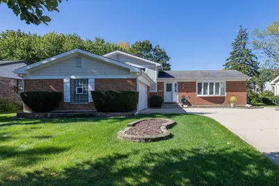 2612 N Waterman Avenue, Arlington Heights, IL 60004 - Photo 1