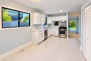 1191 Hialeah Ln, Hanover Park, IL 60133 - Photo 11