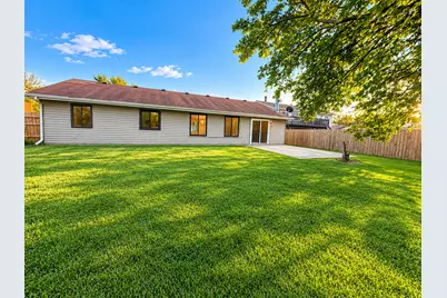 1191 Hialeah Lane, Hanover Park, IL 60133 - Photo 3
