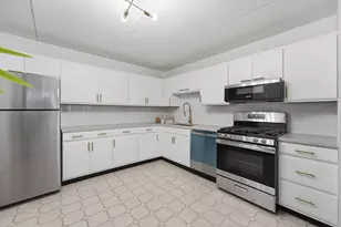 5011 Valley Ln, Streamwood, IL 60107 - Photo 17