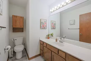 1801 Monterey Ct, Hoffman Estates, IL 60169 - Photo 29