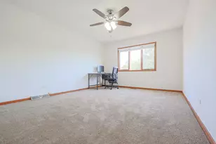 1801 Monterey Ct, Hoffman Estates, IL 60169 - Photo 19