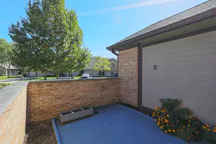 1801 Monterey Ct, Hoffman Estates, IL 60169 - Photo 37