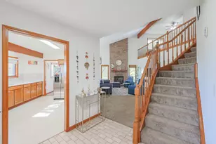1801 Monterey Ct, Hoffman Estates, IL 60169 - Photo 7