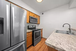2335 S Main St, Lombard, IL 60148 - Photo 7
