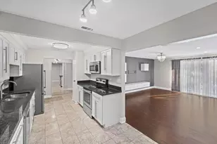 1747 W Crystal Ln, Mount Prospect, IL 60056 - Photo 9