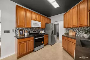 2268 Summerlin Dr, Aurora, IL 60503 - Photo 3