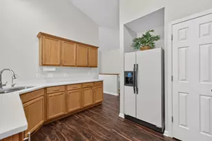 1366 Knolls S Ave, Dekalb, IL 60115 - Photo 9