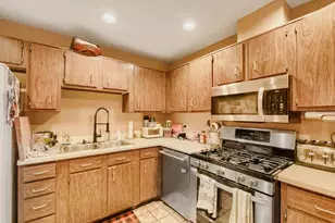 14509 Sussex Ct, Oak Forest, IL 60452 - Photo 7