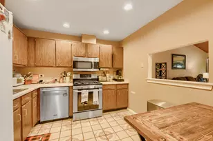 14509 Sussex Ct, Oak Forest, IL 60452 - Photo 5