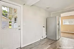 420 Washington Park, Waukegan, IL 60085 - Photo 7