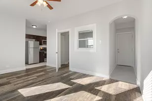 1608 W Sherwin Ave, Chicago, IL 60626 - Photo 3
