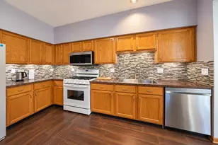 1932 Blackberry Ln, Hoffman Estates, IL 60169 - Photo 11