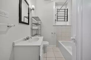 3325 N Lakewood Ave, Chicago, IL 60657 - Photo 11