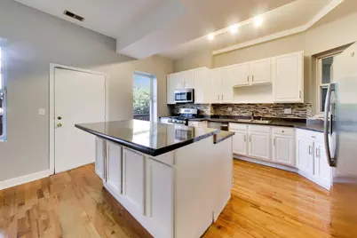 1108 E Marquette Road #207, Chicago, IL 60637 - Photo 11