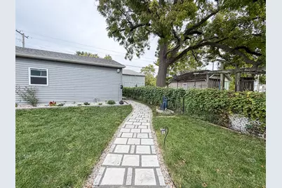 311 W Orleans Street, Paxton, IL 60957 - Photo 65