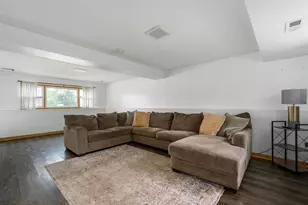 557 Delaware Trail, Carol Stream, IL 60188 - Photo 17