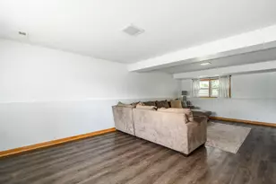 557 Delaware Trail, Carol Stream, IL 60188 - Photo 19