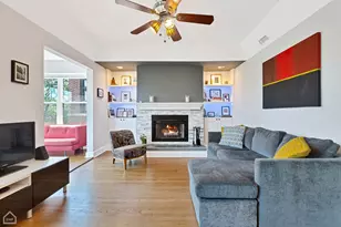 4448 N Malden St, Chicago, IL 60640 - Photo 3