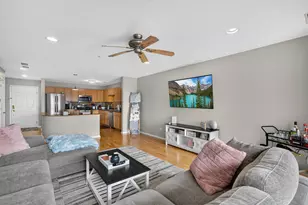 50 N Bokelman St, Roselle, IL 60172 - Photo 3