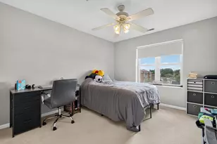 50 N Bokelman St, Roselle, IL 60172 - Photo 11