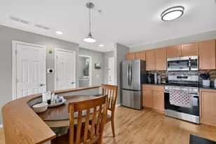 50 N Bokelman St, Roselle, IL 60172 - Photo 5