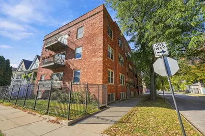 3435 W Berteau #3B, Chicago, IL 60618 - Photo 3