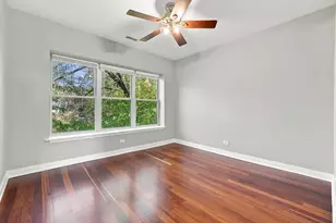 3435 W Berteau, Chicago, IL 60618 - Photo 15