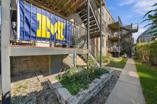 3435 W Berteau, Chicago, IL 60618 - Photo 21