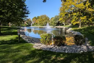 305 Stonefield Ct, Schaumburg, IL 60173 - Photo 13