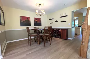 305 Stonefield Ct, Schaumburg, IL 60173 - Photo 3