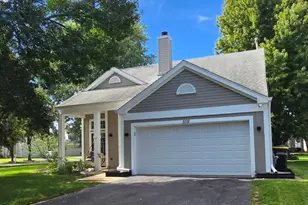 5511 Chantilly Cir, Lake in the Hills, IL 60156 - Photo 1