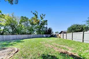 1316 Beverly Ln, Streamwood, IL 60107 - Photo 29